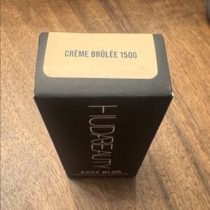 HUDA BEAUTY Easy Blur Foundation -in shade crème brûlée 150G